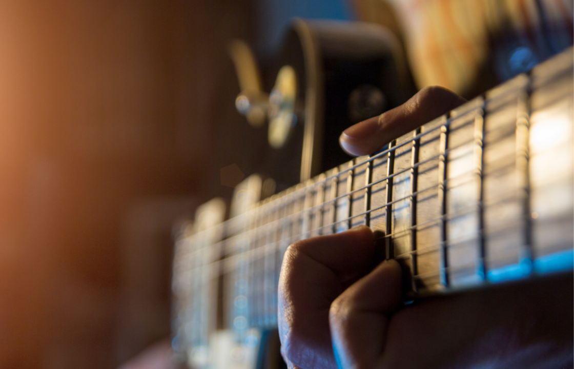 Jonny Lucas - Multi Instrumentalist - Music Producer - Artist - Round Corner Studios