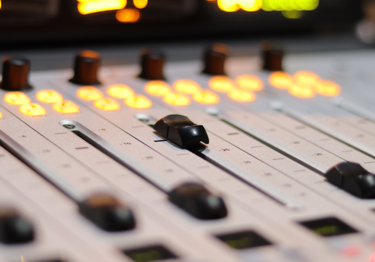 Mixing - Round Corner Studios - Music Producer - Jonny Lucas